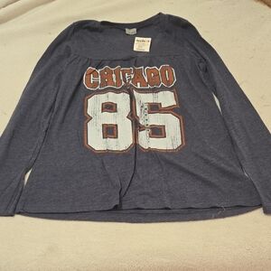 Daytrip Blue Medium Chicago 85 V-Neck Top